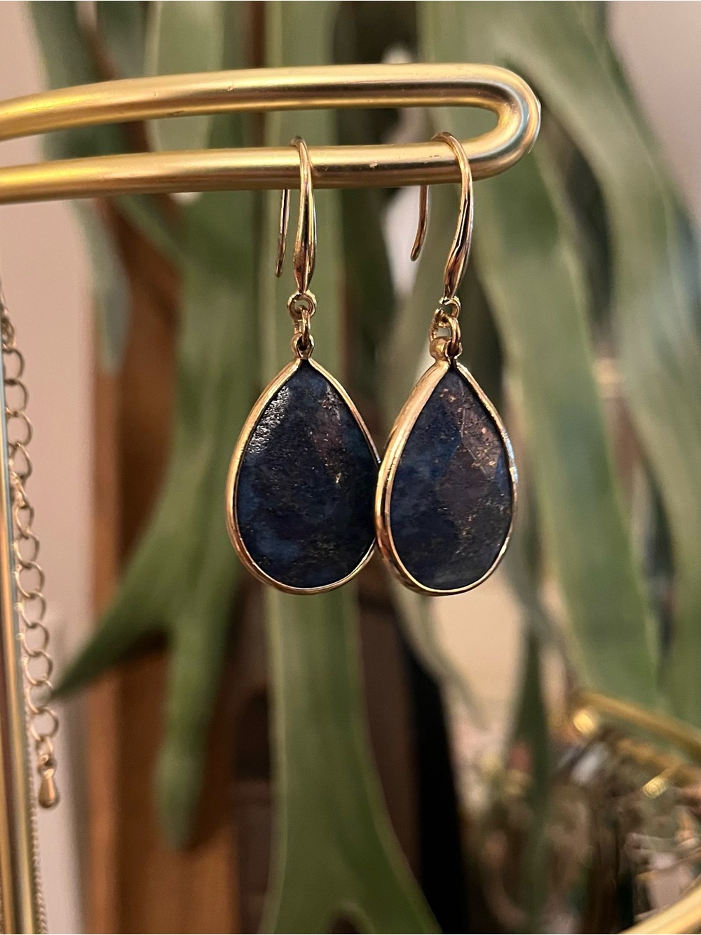 💎 Lapis & Gold tone Teardrop Earrings - Deep Blue Gemstone